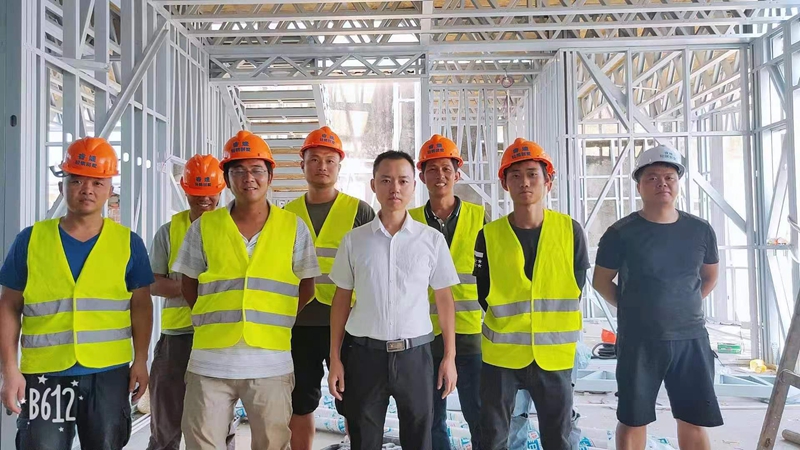 輕鋼別墅需要專業(yè)人員安裝嗎？睿婕輕鋼別墅為您分析